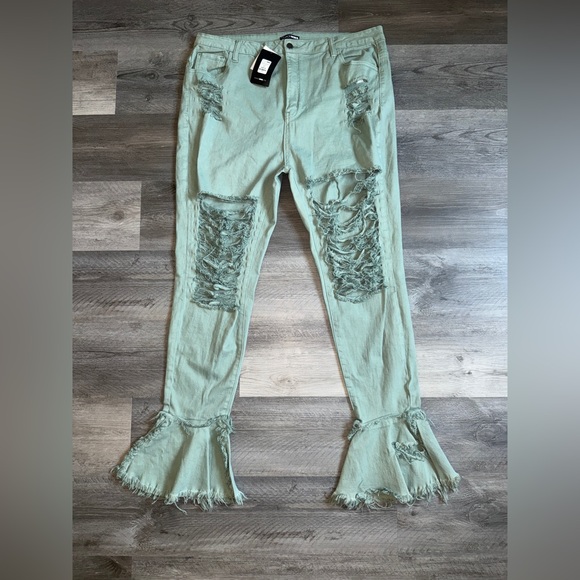 Fashion Nova Fray What You Mean Flare Leg Jeans 20 - Picture 2 of 10
